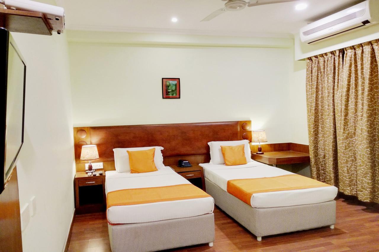 Oyo 6110 Thalassa Suites Bangalore Eksteriør bilde