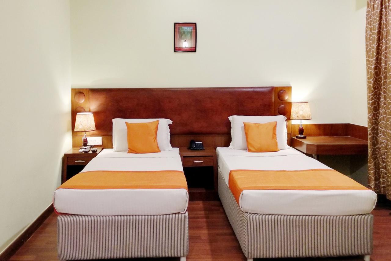 Oyo 6110 Thalassa Suites Bangalore Eksteriør bilde