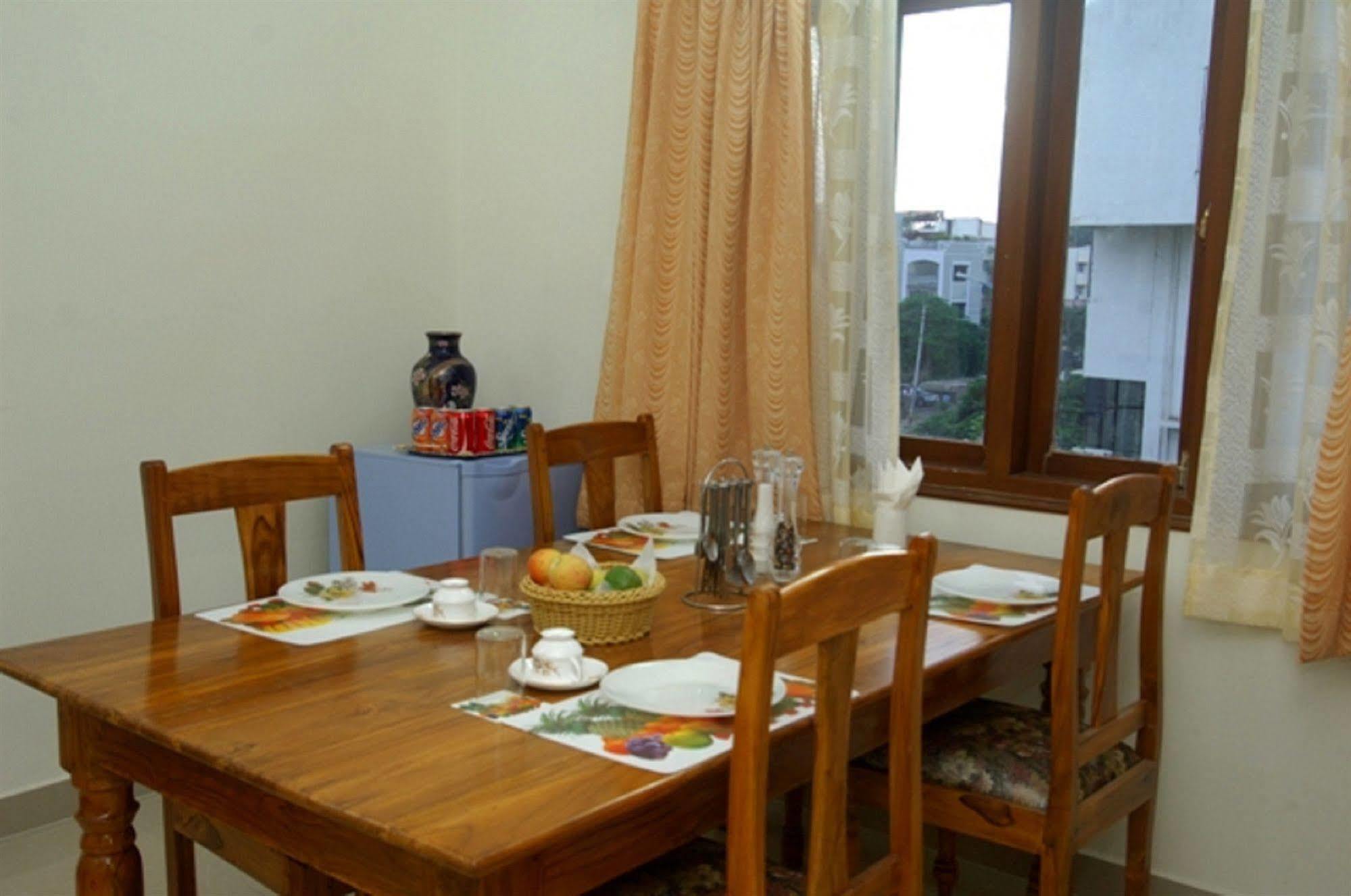 Oyo 6110 Thalassa Suites Bangalore Eksteriør bilde